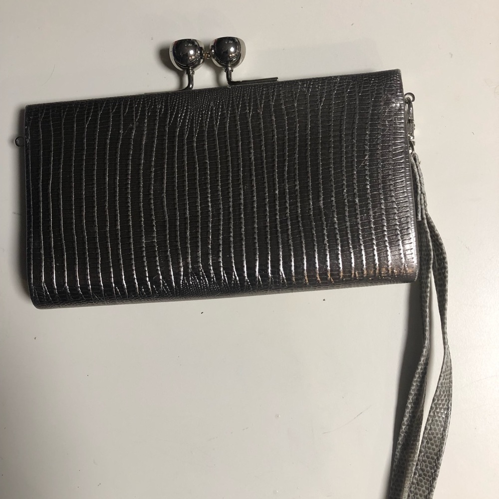 Aldo Clutch